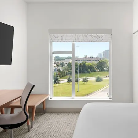 Hotel Element By Marriott Uptown