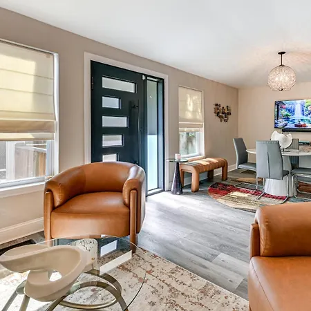 Gem W/ Deck & Community Amenities * Charlotte