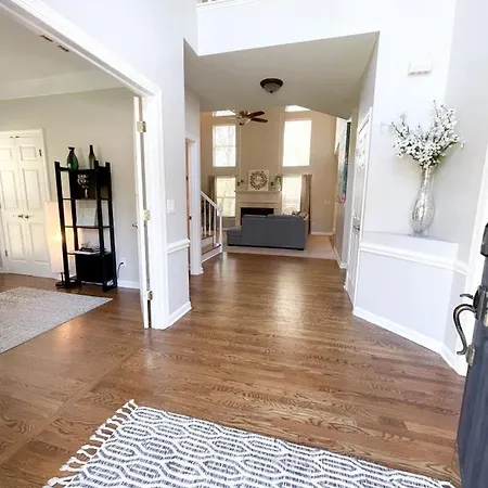 Holiday home Suburban Sanctuary In Charlotte, North Carolina *