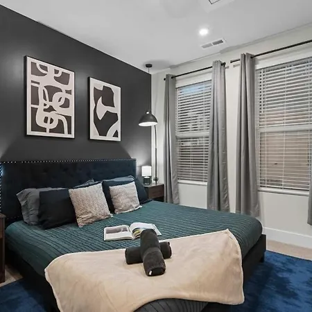 4Br Townhouse King Bed Rooftop Uptown Clt
