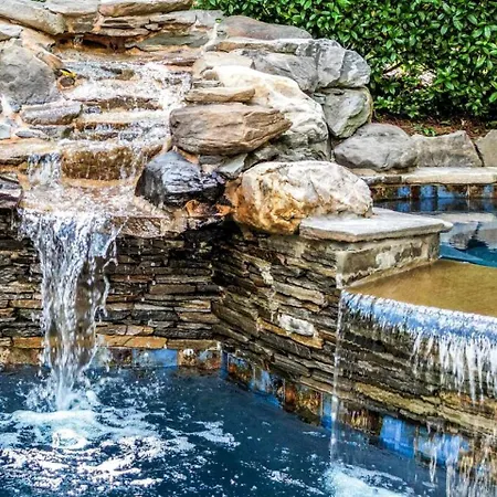 Impressive Luxurious With Pool And Game Space In Nc *