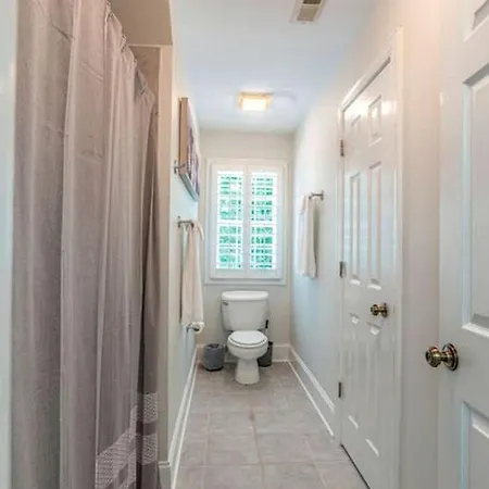 Impressive Luxurious With Pool And Game Space In Nc *