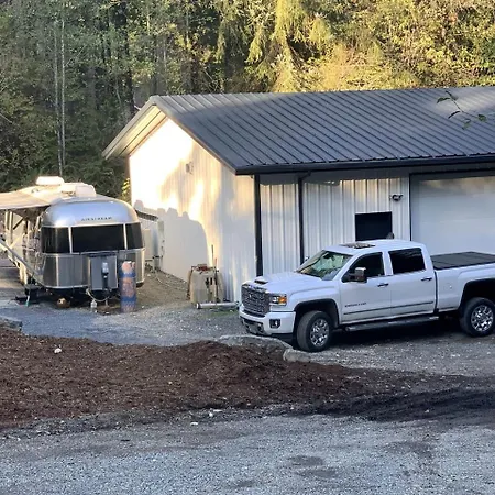 Huge Airstream Is Perfect For A Family Getaway Charlotte