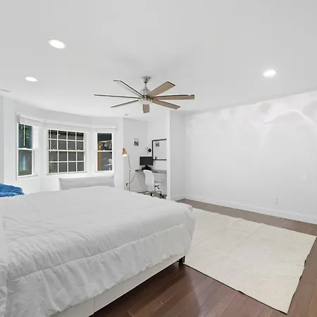 Bedrooms With Private Bath - 12min From Uptown *
