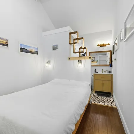 Bedrooms With Private Bath - 12min From Uptown Guest house
