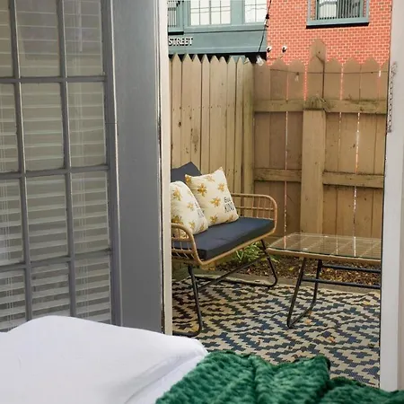 Stylish & Cozy Retreat With Backyard & Parking