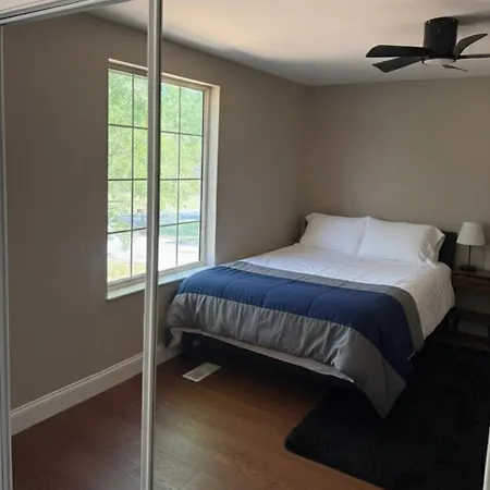 5br Near Uptown