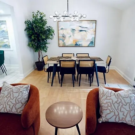 Spacious Dog-friendly Retreat Near Ballantyne * Charlotte