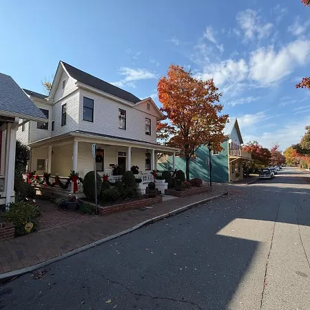 Villa Charming Historic Charlotte