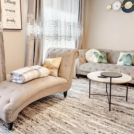 Cozy Uptown With Gym And Swimming Pool Charlotte