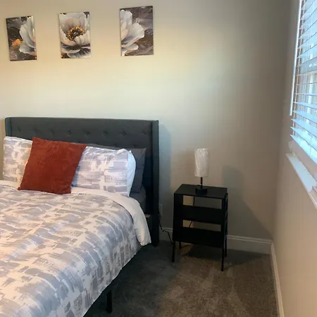 Welcome To Our Place! Apartment Charlotte