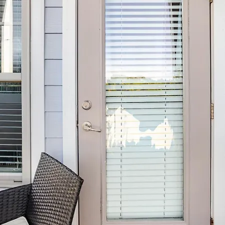 Cozy Uptown With Gym And Swimming Pool Apartment Charlotte
