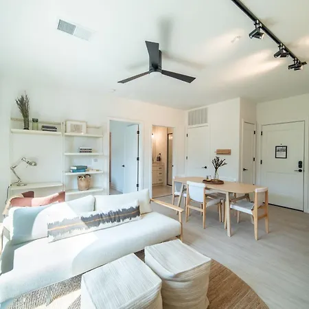 Inkwell Apartment *