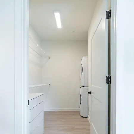Inkwell Apartment *