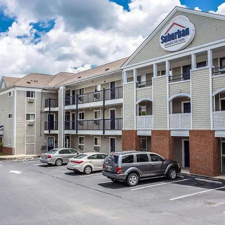 Suburban - Ballantyne 3*