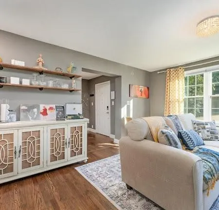 Cozy Camp North End 2br