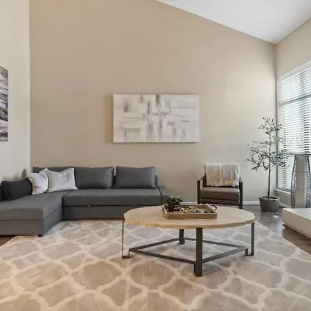 Gorgeous 2 Bedroom Near Carowinds - Patio - Pool Holiday home Charlotte