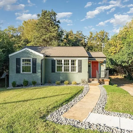 Cozy Camp North End 2br Holiday home