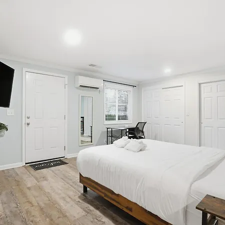 Holiday home Shadowlake: 4br House