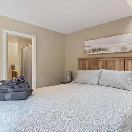 Holiday home Gorgeous 2 Bedroom Near Carowinds - Patio - Pool Charlotte