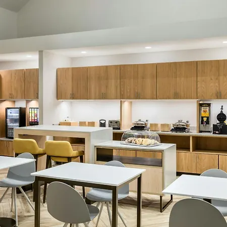 Towneplace By Marriott Loso Airport 3*