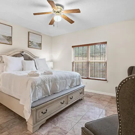 Cozy 4b 2 5b King Beds Jacuzzi * Charlotte