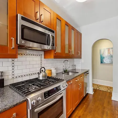 The Collection Clt: 500 Queens Holiday home *