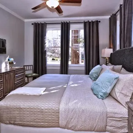 The Collection Clt: 500 Queens Holiday home Charlotte