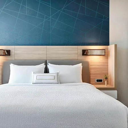 Springhill By Marriott Arrowood Hotel 3*