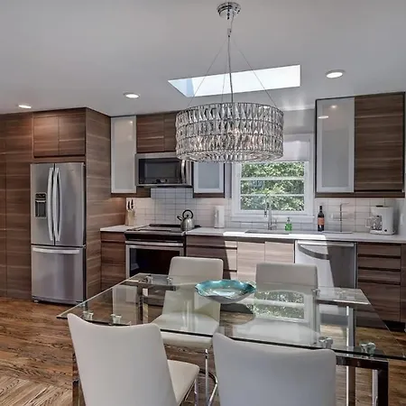 Comfortable 1br Myers Park Oasis