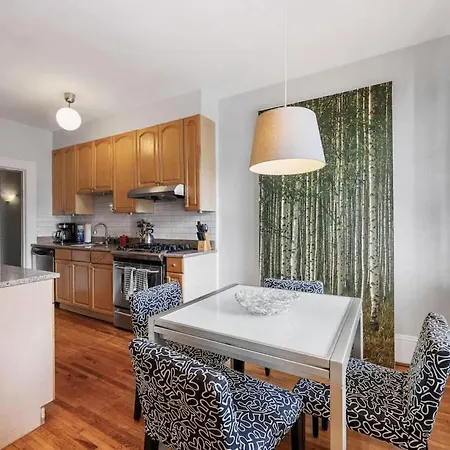 Holiday home Spacious 2br In Myers Park With Sunroom Charlotte