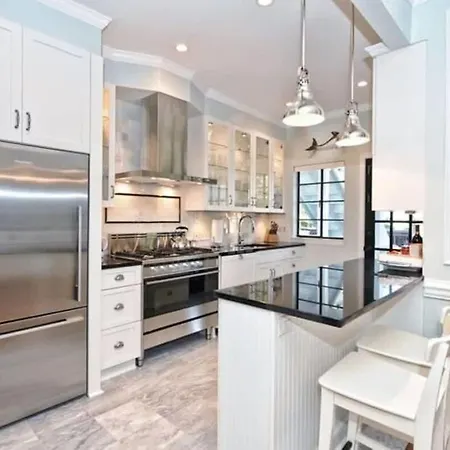 Holiday home Relax Or Entertain In Luxurious 2br With Patio