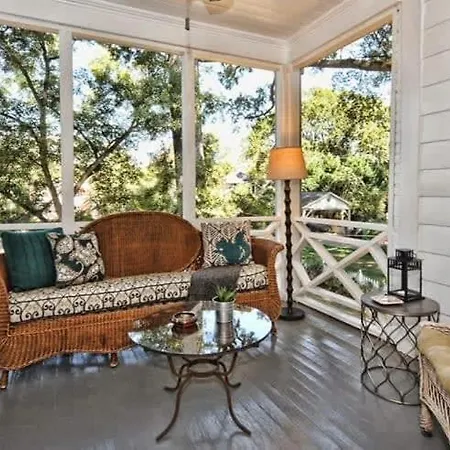 Chic And Comfortable 2br Near Uptown * Charlotte