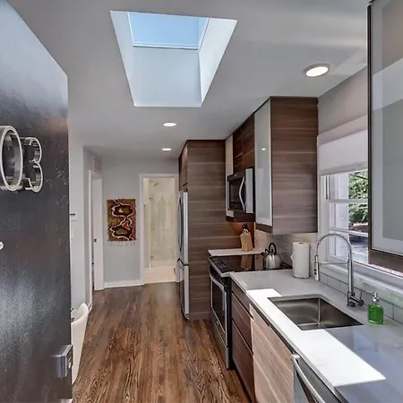 Comfortable 1br Myers Park Oasis *