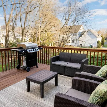 Disconnect At With Great Surroundings In Charlotte, North Carolina Holiday home Charlotte