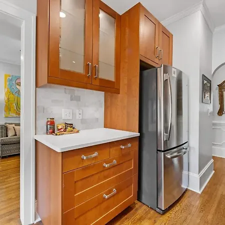 2 Bedroom In Myers Park With Comfortable Screened Porch * Charlotte