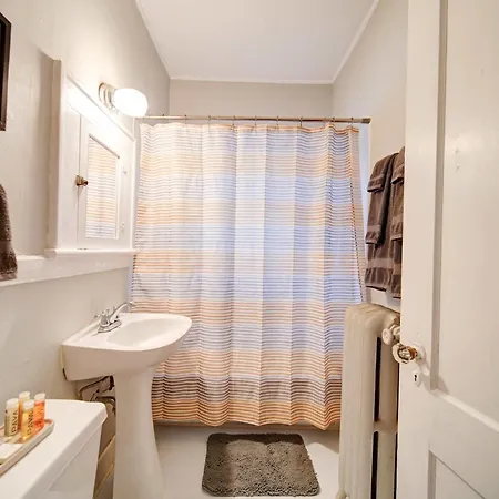 Holiday home Elegant 1br King Condo, Elizabeth-plaza Midwood Charlotte