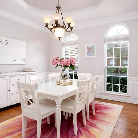 Holiday home Suburban Sanctuary In Charlotte, North Carolina Charlotte