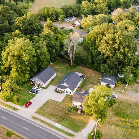 Holiday home Uptown Charlotte 3Br | Grill + Fire Pit