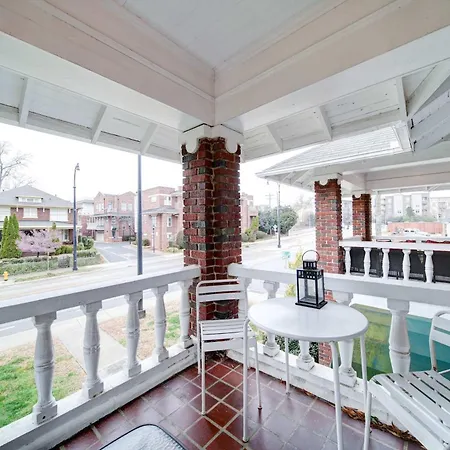 Elegant 1br In Elizabeth With Covered Porch Charlotte