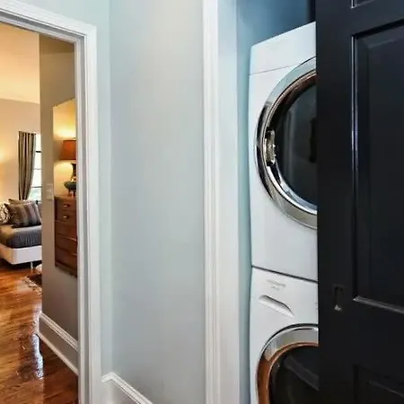 Chic And Comfortable 2br Near Uptown *