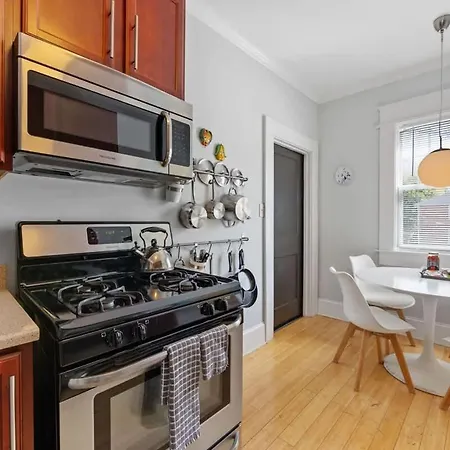 Holiday home Chic 1 Bedroom Units Near Dilworth