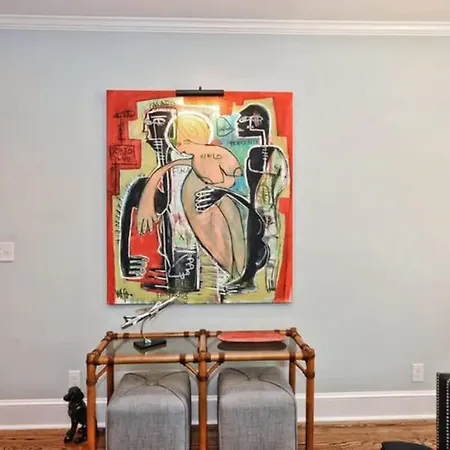 Relax Or Entertain In Luxurious 2br With Patio Holiday home Charlotte