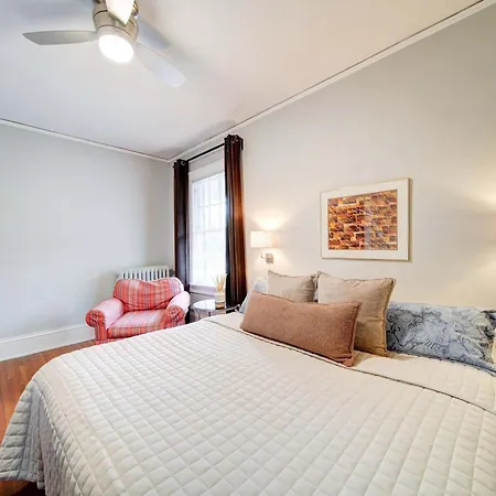 Elegant 1br King Condo, Elizabeth-plaza Midwood Holiday home Charlotte