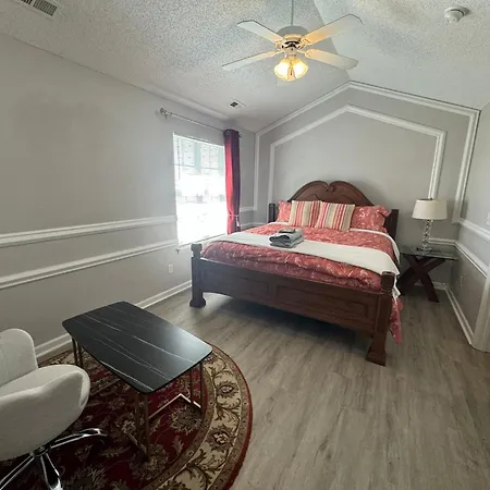 Beautiful 2 King Bedrooms With Garage Charlotte