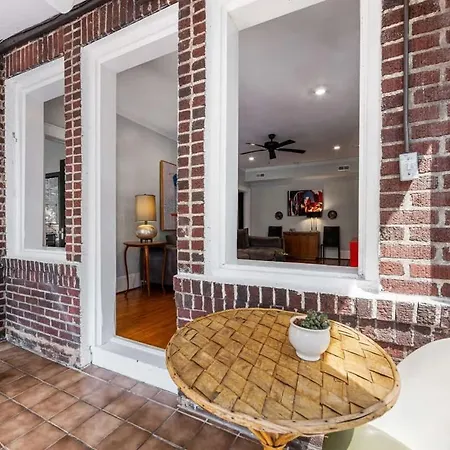 Spacious 2br In Myers Park With Sunroom * Charlotte