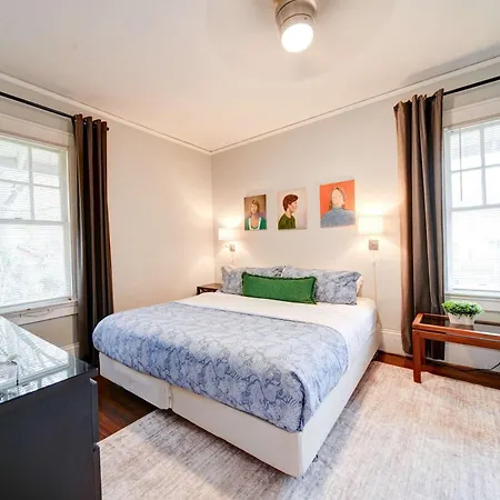 Elegant 1br In Elizabeth With Covered Porch Holiday home *