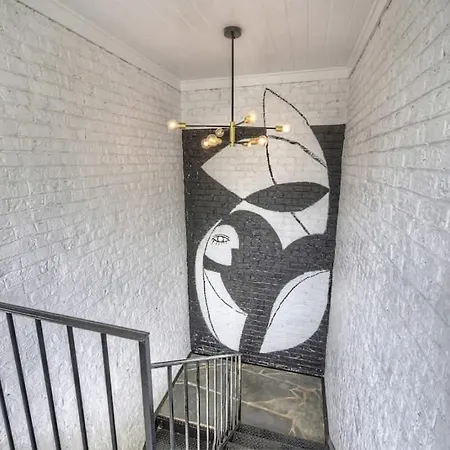 Modern 1br In The Heart Of Clt Holiday home *