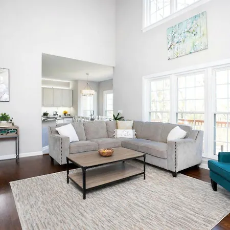 Disconnect At With Great Surroundings In Charlotte, North Carolina Holiday home