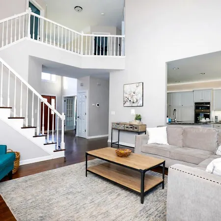 Holiday home Disconnect At With Great Surroundings In Charlotte, North Carolina